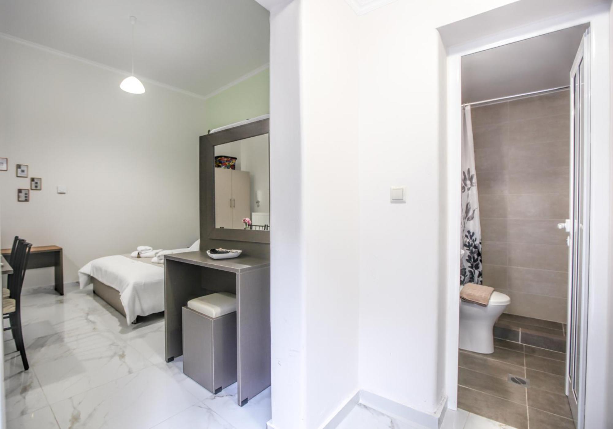 Del Sol #1 Meteora Luxurious Family Suites Калампака Екстериор снимка