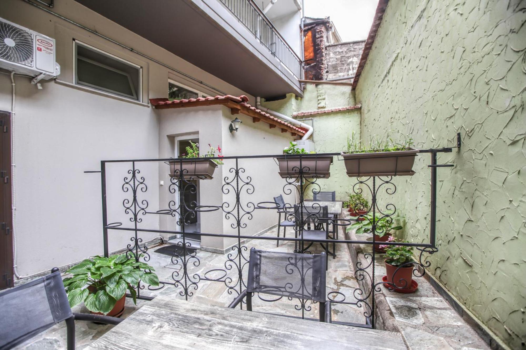 Del Sol #1 Meteora Luxurious Family Suites Калампака Екстериор снимка